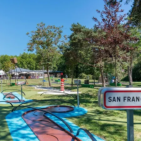 Le Petit Port Kamp alanı