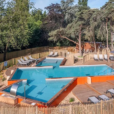 Le Petit Port Parque de Campismo Nantes