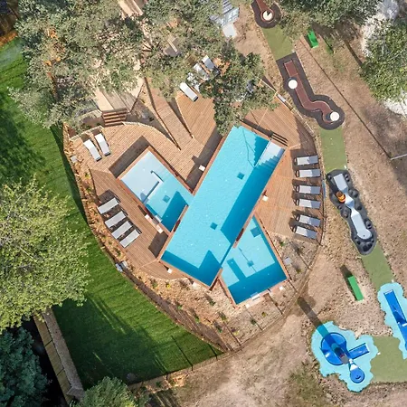 Le Petit Port Parque de Campismo Nantes