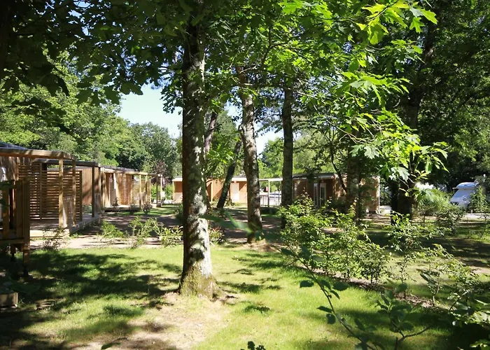 Le Petit Port Parque de Campismo