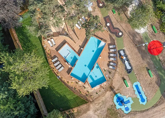 Le Petit Port Parque de Campismo Nantes